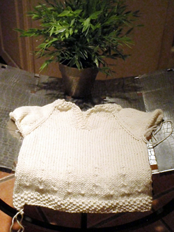 baby-sweater http://midnightknitter.com/blog/wp-content/uploads/baby-sweater.jpg