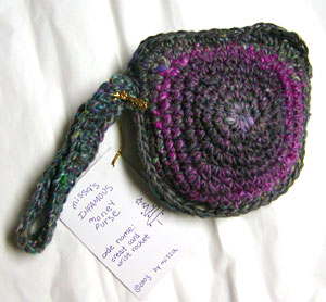 moneypurse1 http://midnightknitter.com/blog/wp-content/uploads/moneypurse1.jpg